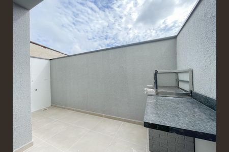 Varanda Gourmet de casa de condomínio à venda com 2 quartos, 68m² em Vila Osasco, Osasco
