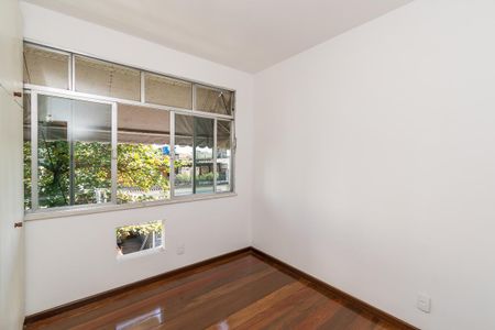 Quarto 1 de apartamento para alugar com 2 quartos, 160m² em Penha, Rio de Janeiro