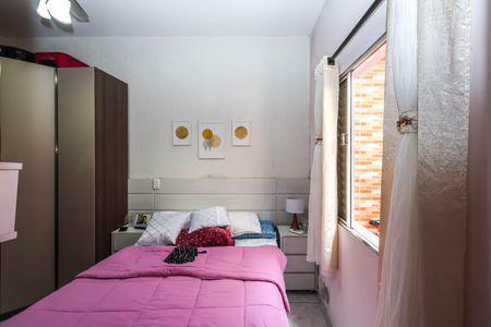 Suíte de casa à venda com 3 quartos, 190m² em Jardim Vergueiro, São Paulo