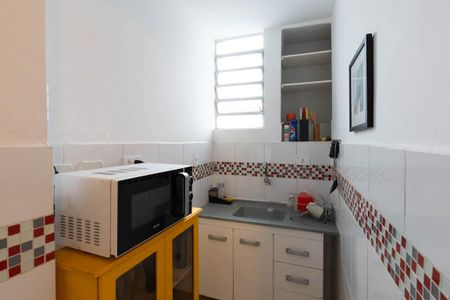 Cozinha de kitnet/studio para alugar com 1 quarto, 40m² em República, São Paulo