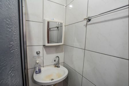 Banheiro de apartamento à venda com 2 quartos, 47m² em Vila Suíça, Santo André