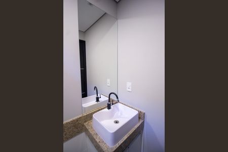 Banheiro de kitnet/studio para alugar com 1 quarto, 35m² em Jardim Icatu, Votorantim