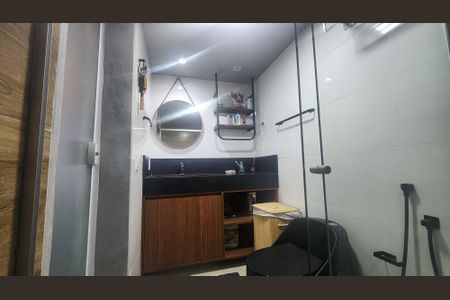Banheiro Social de kitnet/studio para alugar com 1 quarto, 40m² em Vitória, Salvador