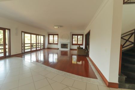 Sala de casa de condomínio para alugar com 6 quartos, 1200m² em Ivoturucaia, Jundiaí