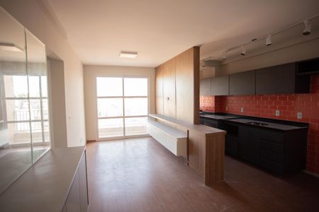Sala de apartamento à venda com 2 quartos, 54m² em Vila Pita, São Paulo