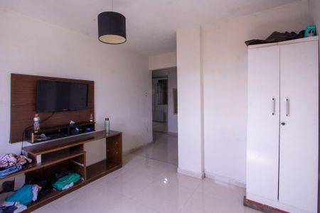 Sala de apartamento para alugar com 1 quarto, 60m² em Trindade, São Gonçalo