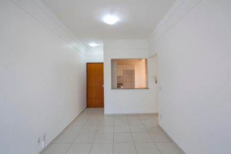 Sala de apartamento para alugar com 3 quartos, 85m² em Saraiva, Uberlândia