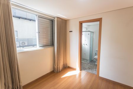 Suíte de apartamento à venda com 1 quarto, 32m² em Funcionários, Belo Horizonte