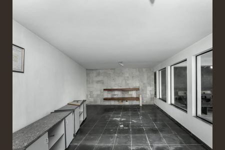 Casa para alugar com 3 quartos, 264m² em Vila Tramontano, São Paulo