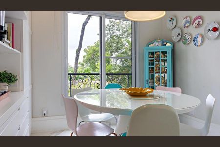 Casa de Condomínio à venda com 4 quartos, 509m² em Jardim Leonor, São Paulo