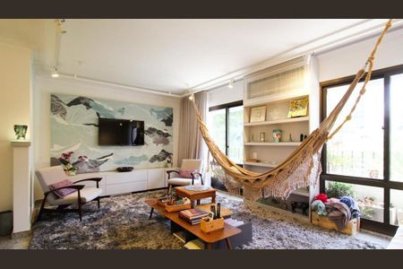 Apartamento à venda com 4 quartos, 130m² em Chácara Itaim, São Paulo