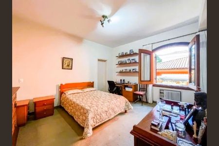 Casa à venda com 4 quartos, 660m² em Jardim Paulista, São Paulo