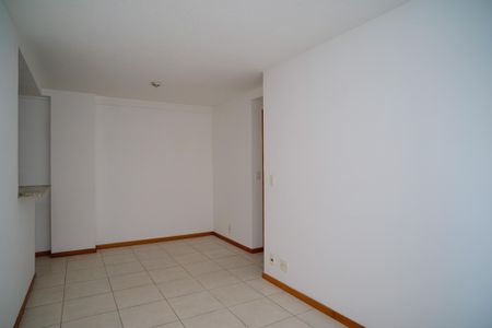 Sala de apartamento à venda com 2 quartos, 57m² em Pendotiba, Niterói