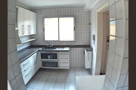 Cozinha de casa de condomínio à venda com 2 quartos, 109m² em Vila Anglo Brasileira, São Paulo