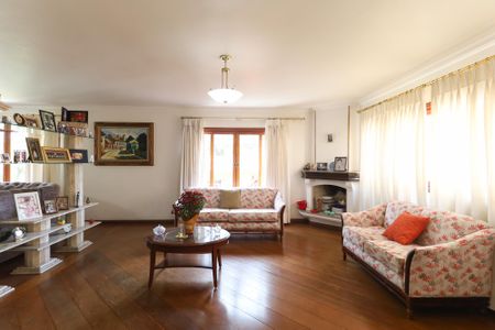 Sala de casa de condomínio à venda com 6 quartos, 600m² em Barro Branco (zona Norte), São Paulo