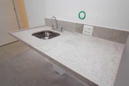 Cozinha de apartamento à venda com 1 quarto, 27m² em Vila Primavera, São Paulo