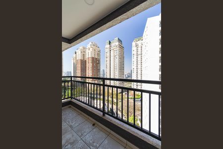 Varanda da Sala de apartamento para alugar com 2 quartos, 38m² em Cidade Jardim, São Paulo