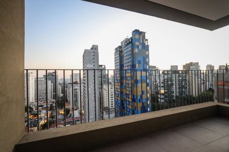 Varanda de kitnet/studio à venda com 1 quarto, 58m² em Jardins, São Paulo