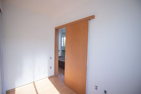 Quarto 2 de apartamento à venda com 2 quartos, 52m² em Tres Barras, Contagem