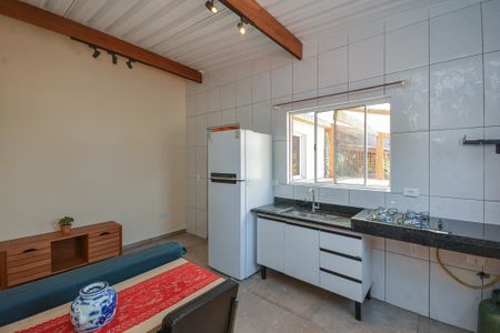 Sala/Cozinha de casa para alugar com 1 quarto, 55m² em Conjunto Residencial Salvador Tolezani, São Paulo