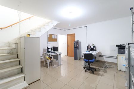 Sala de casa para alugar com 3 quartos, 250m² em Vila Nelson, São Paulo