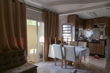 Sala de casa para alugar com 2 quartos, 350m² em Vila Nova Bonsucesso, Guarulhos