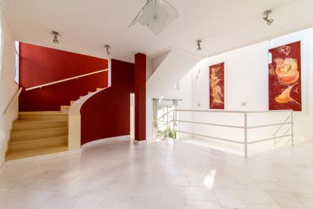 Sala de casa de condomínio para alugar com 5 quartos, 412m² em Residencial Barão do Café, Campinas