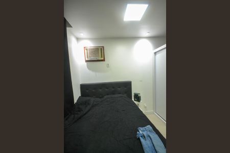 Quarto 1 de casa para alugar com 2 quartos, 240m² em Jardim Alvorada, Nova Iguaçu