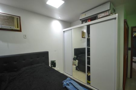 Quarto 1 de casa para alugar com 2 quartos, 240m² em Jardim Alvorada, Nova Iguaçu
