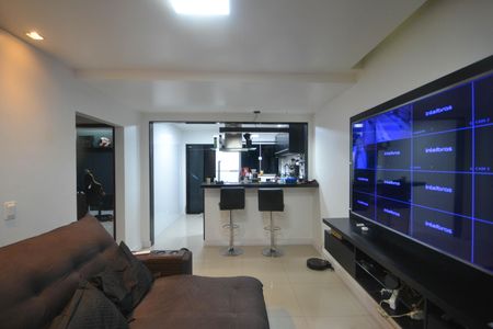 Sala de casa para alugar com 2 quartos, 240m² em Jardim Alvorada, Nova Iguaçu