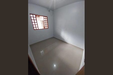 Casa para alugar com 2 quartos, 110m² em Califórnia, Belo Horizonte