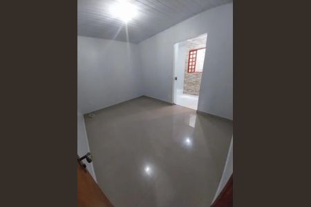 Casa para alugar com 2 quartos, 110m² em Califórnia, Belo Horizonte