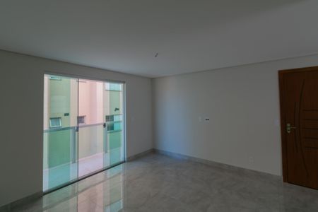 Sala de apartamento à venda com 3 quartos, 102m² em Heliópolis, Belo Horizonte