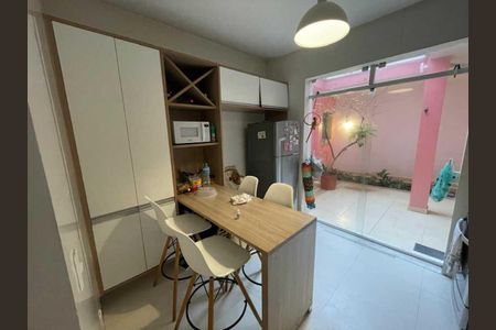 Casa à venda com 3 quartos, 236m² em Humaitá, Rio de Janeiro