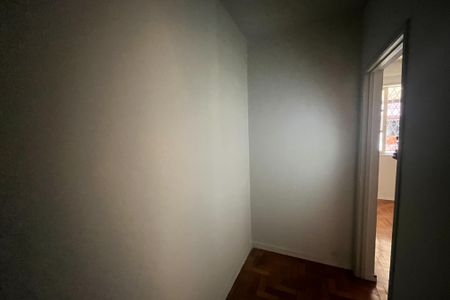 Sala de casa de condomínio à venda com 2 quartos, 70m² em Portuguesa, Rio de Janeiro
