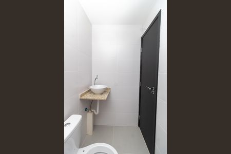Banheiro de apartamento à venda com 1 quarto, 29m² em Parada Inglesa, São Paulo
