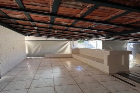 Casa para alugar com 2 quartos, 72m² em Cardoso, Contagem