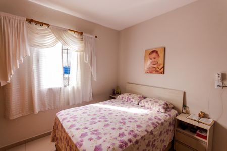 Quarto 1 de casa à venda com 2 quartos, 150m² em Jardim Itapoan, Santo André