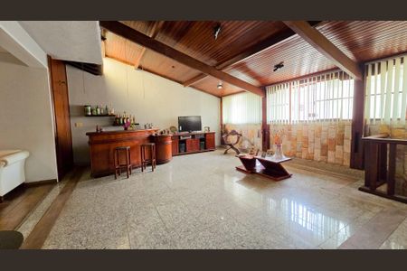 Sala de casa à venda com 3 quartos, 200m² em Caiçara-adelaide, Belo Horizonte