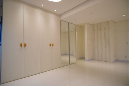 Suite 1 de apartamento para alugar com 3 quartos, 200m² em Passo D’areia, Porto Alegre