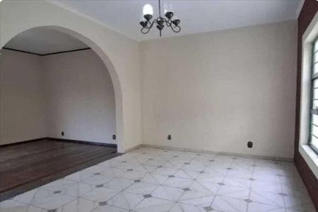 Casa para alugar com 2 quartos, 120m² em Grajaú, Belo Horizonte