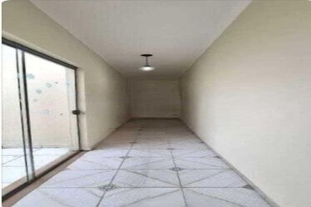 Casa para alugar com 2 quartos, 120m² em Grajaú, Belo Horizonte