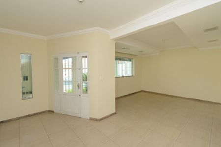 Sala de casa para alugar com 3 quartos, 398m² em Jardim Riacho das Pedras, Contagem