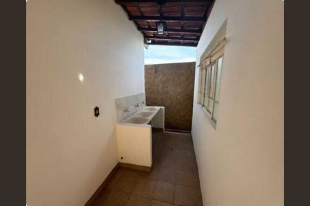 Casa para alugar com 2 quartos, 156m² em Barroca, Belo Horizonte