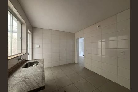 Casa para alugar com 1 quarto, 60m² em Calafate, Belo Horizonte