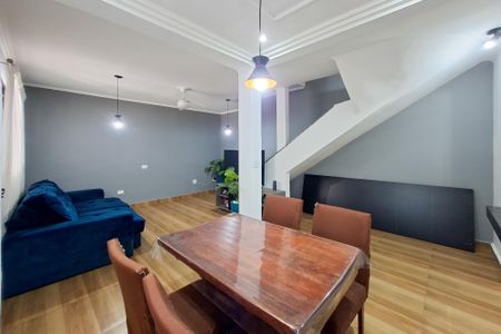 Sala de casa para alugar com 3 quartos, 200m² em Quietude, Praia Grande