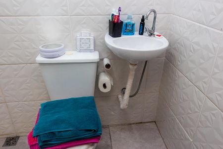 Banheiro de casa à venda com 1 quarto, 50m² em Vila Santana, São Paulo