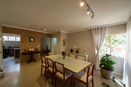 Sala de casa à venda com 3 quartos, 220m² em Vila Sao Joao, Barueri