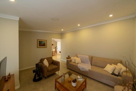 Sala de casa à venda com 3 quartos, 220m² em Vila Sao Joao, Barueri