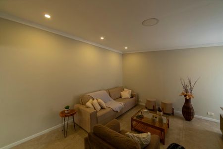 Sala de casa à venda com 3 quartos, 220m² em Vila Sao Joao, Barueri